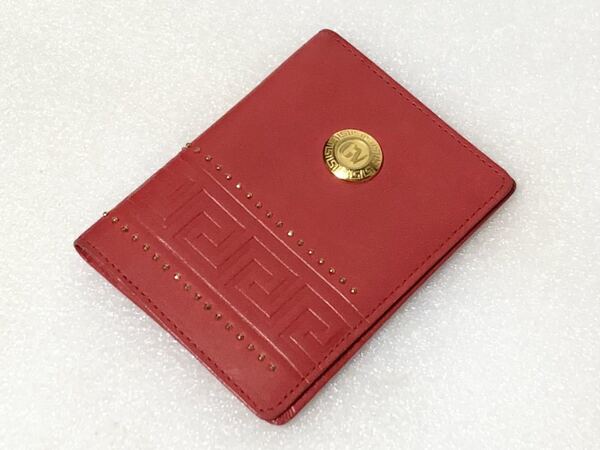 良品 GIANNI VERSACE ジャンニ ヴェルサーチ パスケース レザー レッド ヴィンテージ