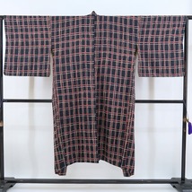 ゆめsaku2 新品 チェック柄 ロング丈 着物 仕付け糸付“上手に空間を操り、視覚を惑わす安定の洒落味”正絹 長羽織 1136_画像2