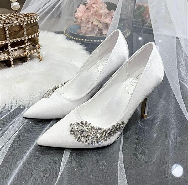 【新品】結婚式パンプス 歩きやすい ピンヒール ハイヒール 脚長効果 靴 9センチ フォマール セレモニー ドレスシューズ 