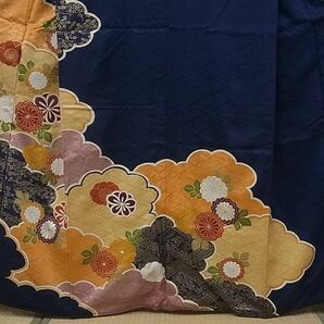 着物屋こころ■豪華振袖 刺繍 雲取花文 金彩 着丈162cm 裄丈64cm 正絹 逸品 A-ta2381の画像3