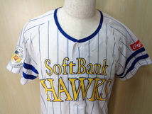 443◆SoftBank HAWKS 鷹の祭典2022専用ユニフォーム◆福岡ソフトバンクホークス Majestic社製 Lサイズ ポリ素材 白系 ゆうパケット発送 5A_画像2