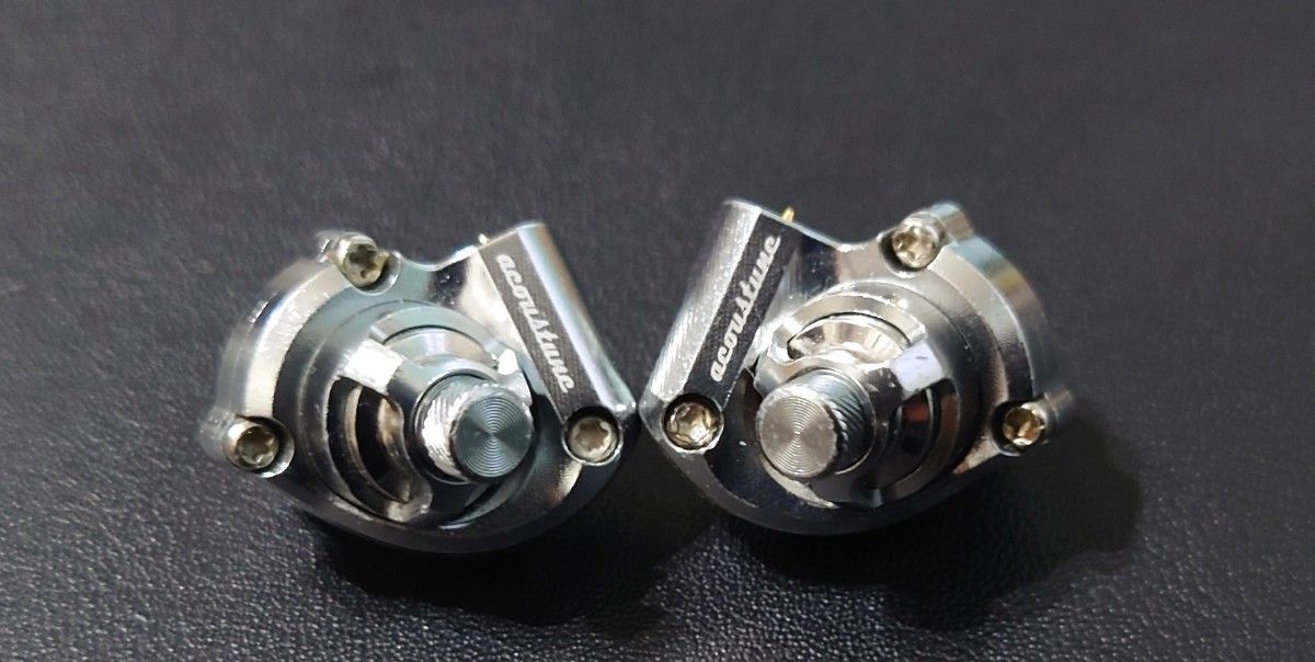 送料無料(沖縄は1000円) 【極美品】Acoustune HS1697TI おまけ2.5mm