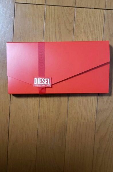 DIESELディーゼルノベルティのアイマスクとポーチ！