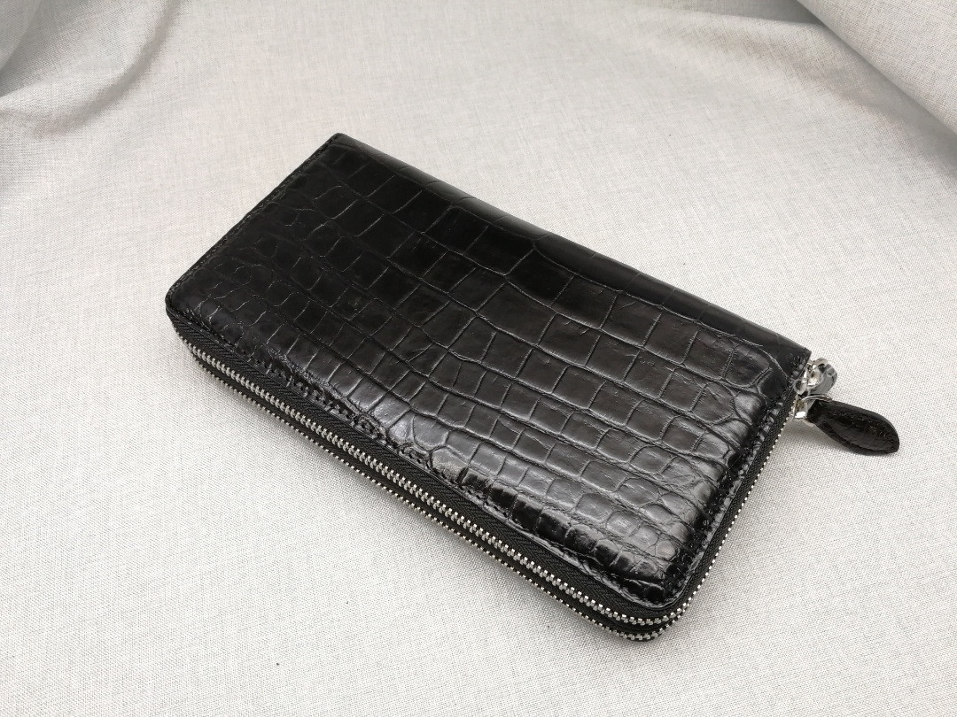 堅実な究極の □OPEN特価□本クロコダイルレザー!エナメル艶タイプ