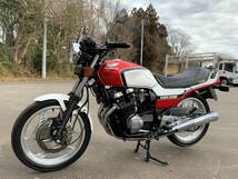 CBX550F 赤白、本田旧車絶版車、3種類のシートから、好きな一個のシートを選べる。一台のバイクが3台分のバイクへ変装できる、下見可。_画像5