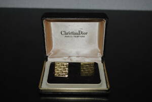 Christian Dior Christian Dior запонки кнопка включение в покупку возможность возвращенный товар гарантия есть 
