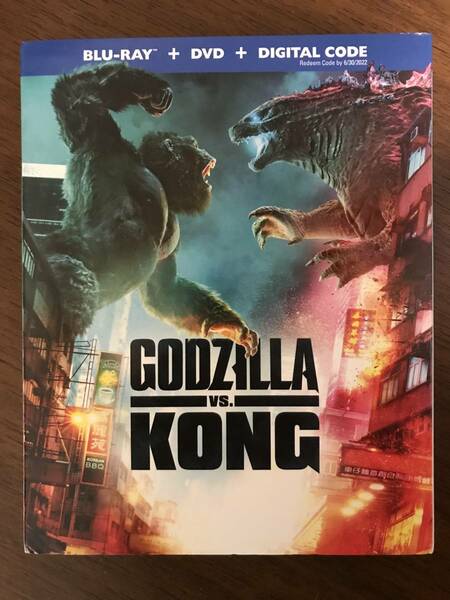 Godzilla Vs. Kong [Blu-ray ＋DVD ＋ Digital Code] 北米版