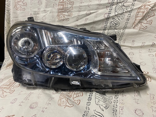 AZK10 サイ 純正 LEDヘッドライト右 ライトコントロールコンピューター