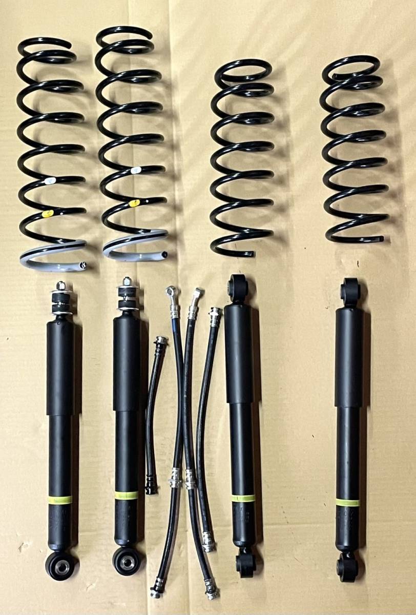 数量限定・即納特価!! 値下げ中!新車ジムニーJB64型純正サス ショック