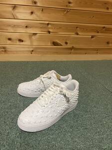 NIKE AIR FORCE1 LV8 UT WHITE Nike военно-воздушные силы 1 белый 27.5cm новый товар не использовался товар 