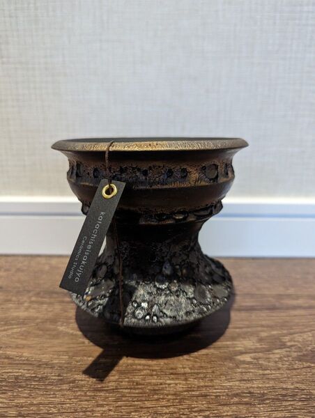 カタチ製作所 Mederu pot ボビンTall Sサイズ クレーター ブラック&ゴールド