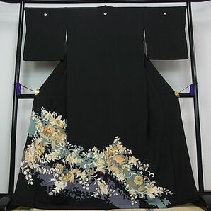 平和屋着物■極上 創業460年・千總 黒留袖 駒刺繍 更紗唐草文 金彩 高島屋扱い 逸品 tx4303の画像2