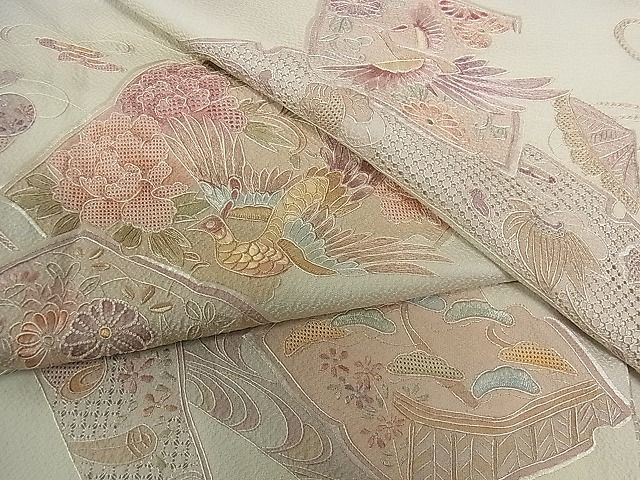 訪問着 スワトウ刺繍の値段と価格推移は?|354件の売買情報を集計した ...