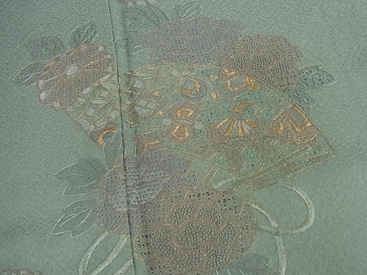 訪問着 スワトウ刺繍の値段と価格推移は?|369件の売買情報を集計した ...