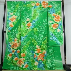 花美人着物■豪華振袖 駒刺繍 草花文 暈し染め 金彩 逸品 wb0554の画像1