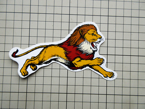 6899 【 即決・定額・同梱包可能】★ LION 02 - 動物 - 駆ける　ライオン ☆★ヴィンテージ ステッカー ☆ ◆