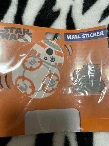 ディズニー　ストア　スターウォーズ　ウォール　ステッカー　BB8 シール　新品