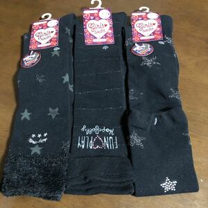 ☆新品　未着用　靴下　ハイソックス　ラメ入り　黒　19-24☆