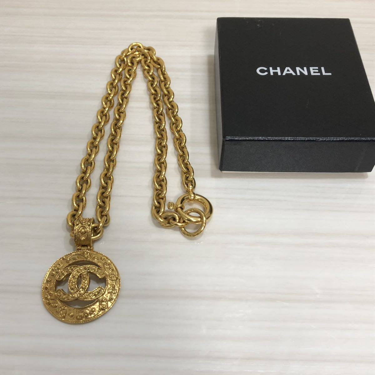 ヤフオク! -「シャネル ヴィンテージ ネックレス」の落札相場・落札価格