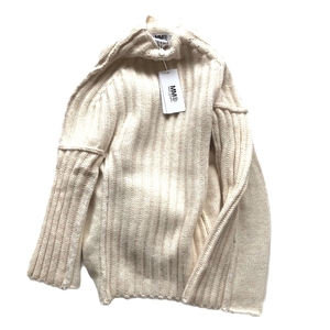  mezzo n Margiela (Maison Margiela)MM6 rib knitted sweater white S62GP0069 Ssa chair ( new goods )