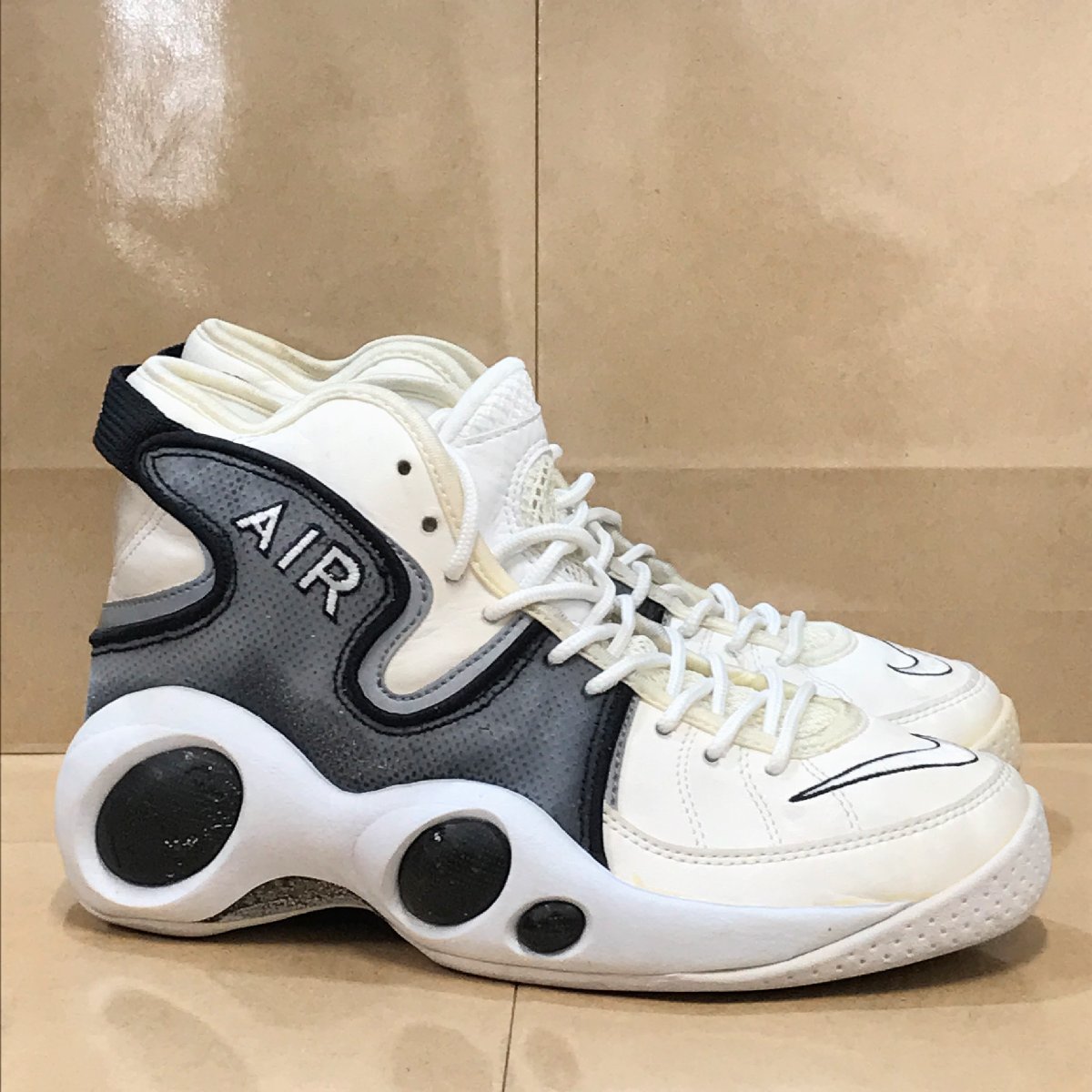 新品未使用】☆NIKE☆エアズーム フライト5 バッシュ 28㎝ awj.co.id