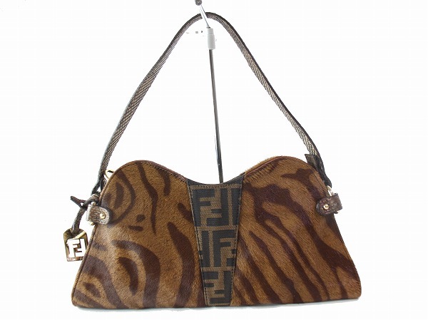 fendi ハンドバッグの値段と価格推移は?|2,483件の売買情報を集計 ...