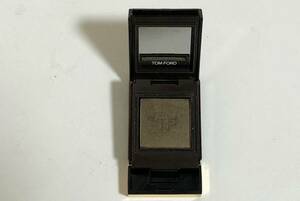 *TOM FORD* Tom Ford * private Shadow *05 smoked opa line ( satin ).* eyeshadow *