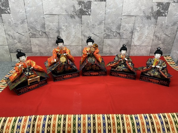 ヤフオク! -「雛人形五人囃子」の落札相場・落札価格 ヤフオク! -「雛人形五人囃子」の落札相場・落札価格