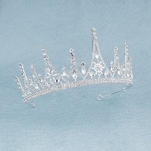 * brilliant! gorgeous crystal Crown * Tiara * hair accessory * wedding * party * present * new goods unused * free shipping *