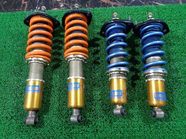 ブルー×レッド OHLINS 車高調 ダンパーのみ NA・NBロードスター用 ブルー×レッド OHLINS 車高調 ダンパーのみ NA・NBロードスター用
