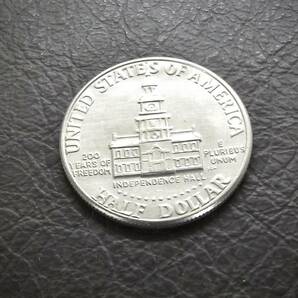 ケネディ1776-1976 建国２００年記念50セント硬貨 D刻印 送料無料です。（15818） USA 貨幣 ハーフダラー アメリカの画像3