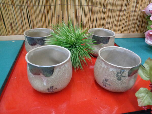 和風陶器　筒形湯呑　茶椀蒸し　トンボ絵柄　刻印有　4客　未使用品