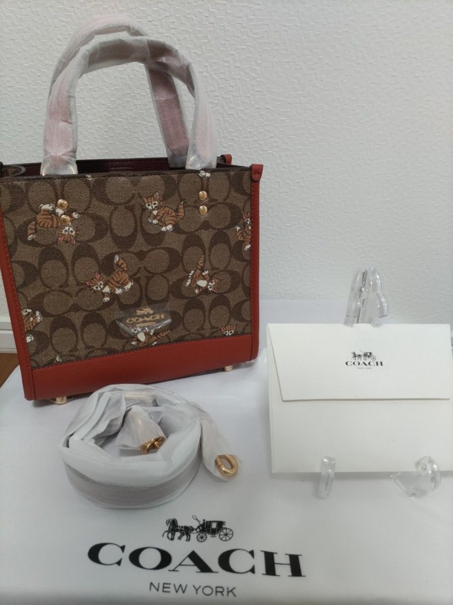 ☆COACH☆デンプシー トート 22☆ダンシング キトゥン プリント ☆新品 ☆COACH☆デンプシー トート 22☆ダンシング キトゥン プリント ☆新品