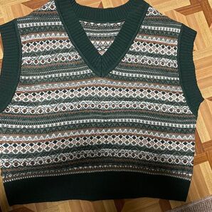 ニットベスト