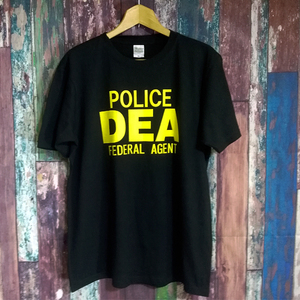 送込　DEA アメリカ麻薬取締局　半袖Tシャツ　黒　Ｍサイズ