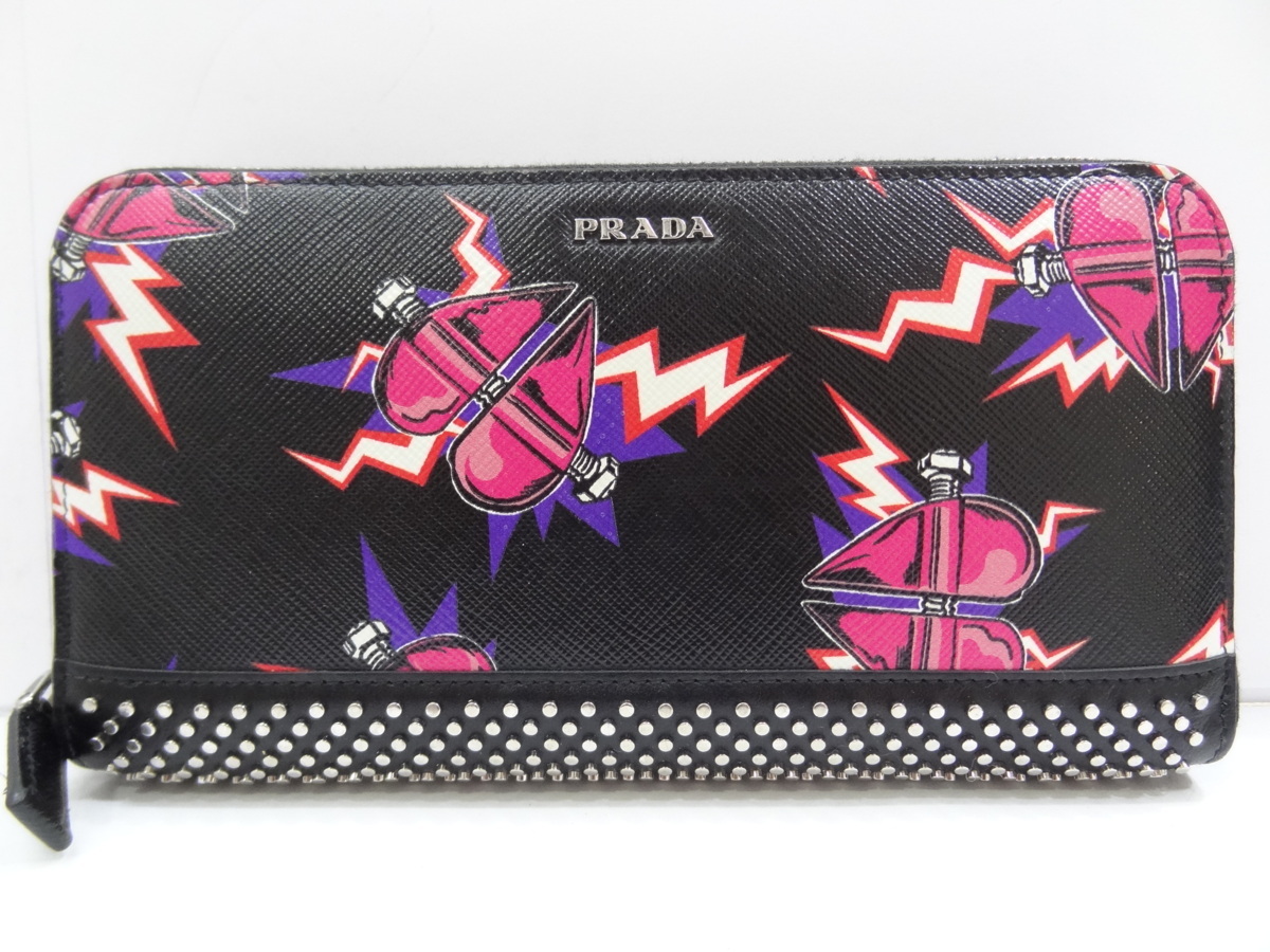 ヤフオク! -「プラダ 財布 サフィアーノ スタッズ」(プラダ)の中古品