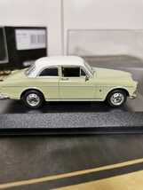 ボルボ　アマゾン　VOLVO 121Amazon 1966年式　ツートンカラー　2ドア　レア　絶版品　ミニチャンプス製　MINICHAMPS 1/43 未使用未展示品_画像6