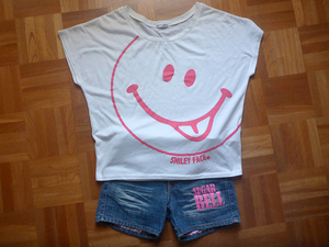 [150. set ] Bick .. Chan T-shirt . paint character. like illustration entering short bread 