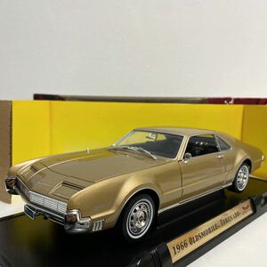 ROAD Signiture 1/18 Oldsmobile Toronado 1966年 オールズモビル トロネード Yat Ming アメ車 絶版 ミニカー モデルカー