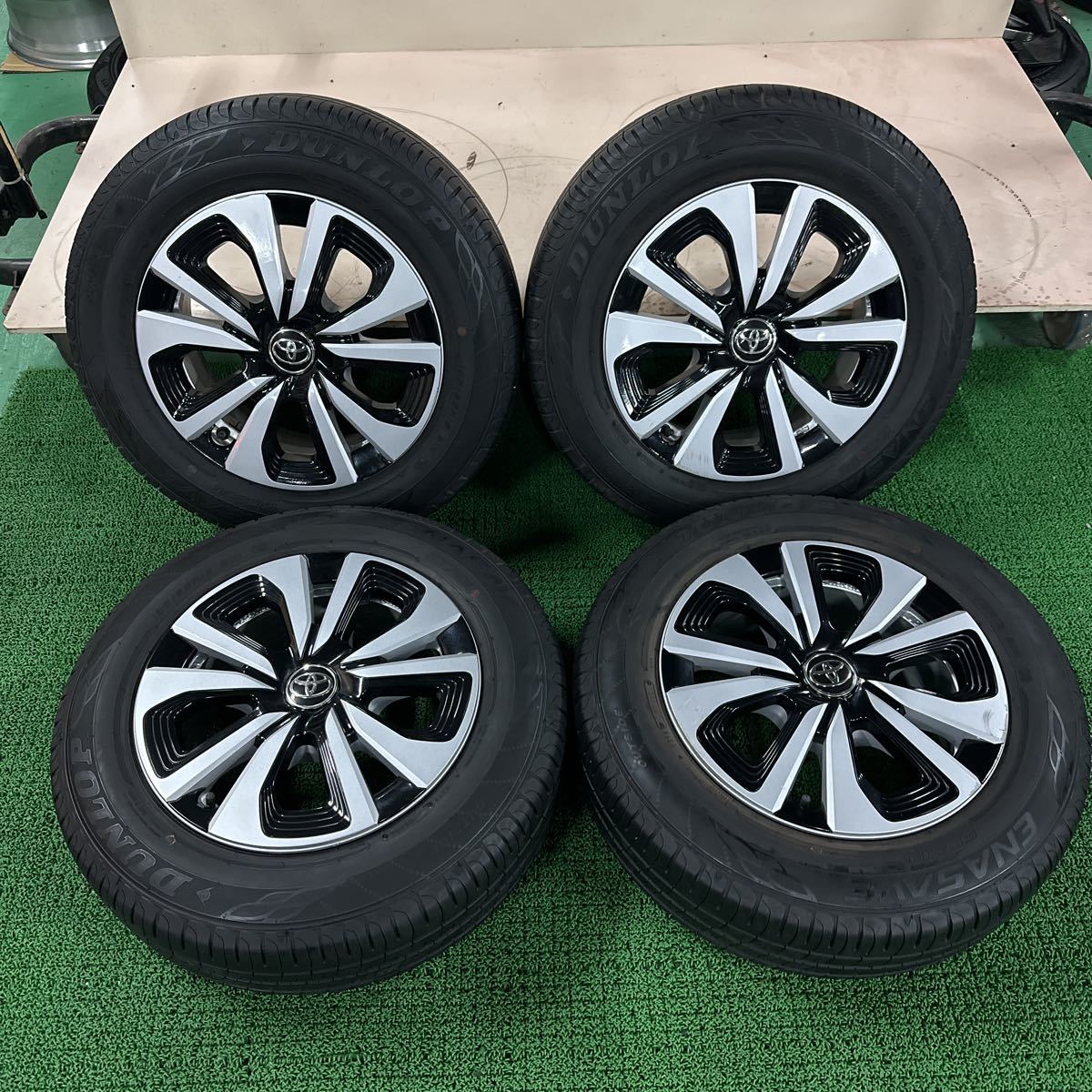 スノーブルー ブリヂストンサマータイヤ195/65R15 91Sプリウス50純正