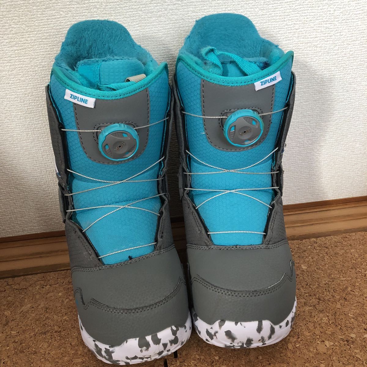 ヤフオク! -スノーボード ブーツ 23cmの中古品・新品・未使用品一覧