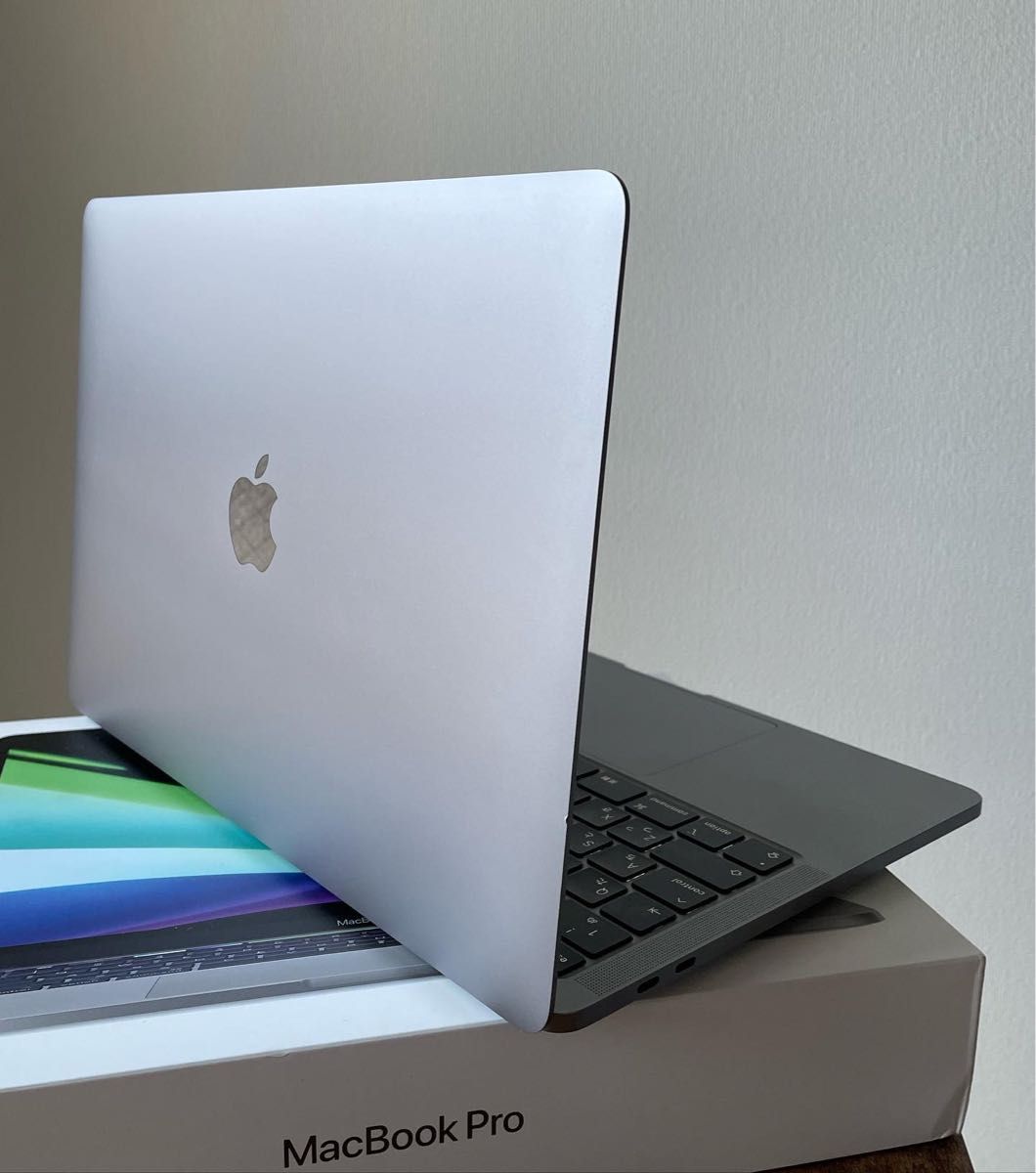 本物本物美品 MacBook Pro タッチパネルSSD512GB Office付き