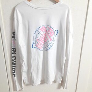 Levi's silverTab ロングスリーブ　WORLDWIDE 袖ロゴ　オーバーサイズ 長袖Tシャツ ロンT