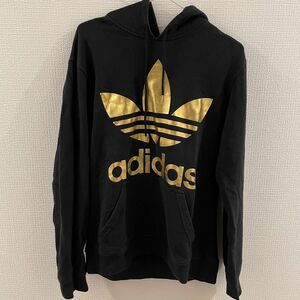 adidas パーカー