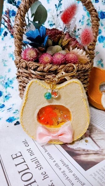 ねこ シャカシャカキーホルダー ハンドメイド