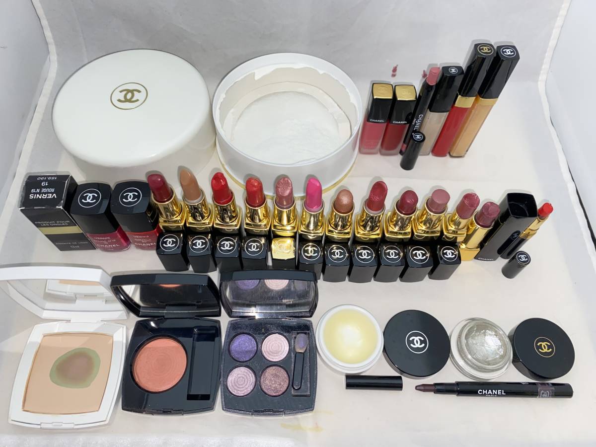 CHANELアイシャドウの値段と価格推移は?|401件の売買情報を集計した ...