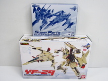 バンダイ DX超合金 YF-29 デュランダルバルキリー（イサム機）＆ スーパーパーツ セット フィギュア 中古 ◆TY12437_画像1