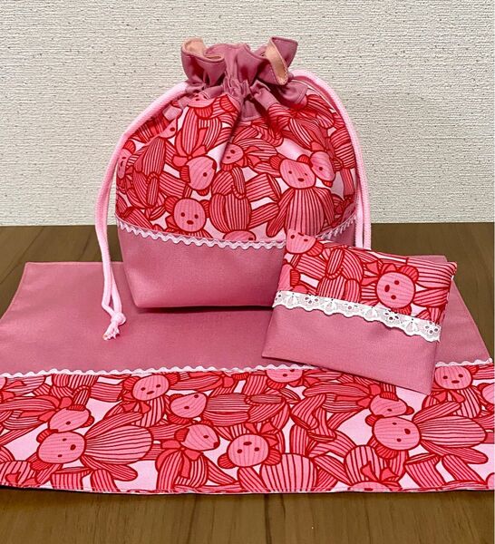 お弁当袋 ランチョンマット ポケットティッシュケース 3点セット くま ピンク