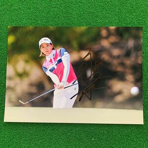 JLPGA 女子プロゴルフ 永井花奈選手のサイン入りフォト(写真)② A4サイズ