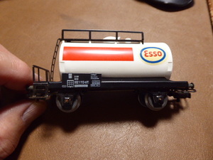 鉄道模型増設に最適ですTANK CAR ESSO ガソリンタンク車ホワイト貴重品美品